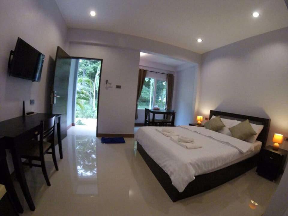 Saiyuan Garden Resort Rawai Buitenkant foto